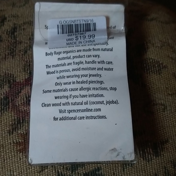 Body Jewelry Ear Gauges (Two Pairs) - Picture 2 of 3